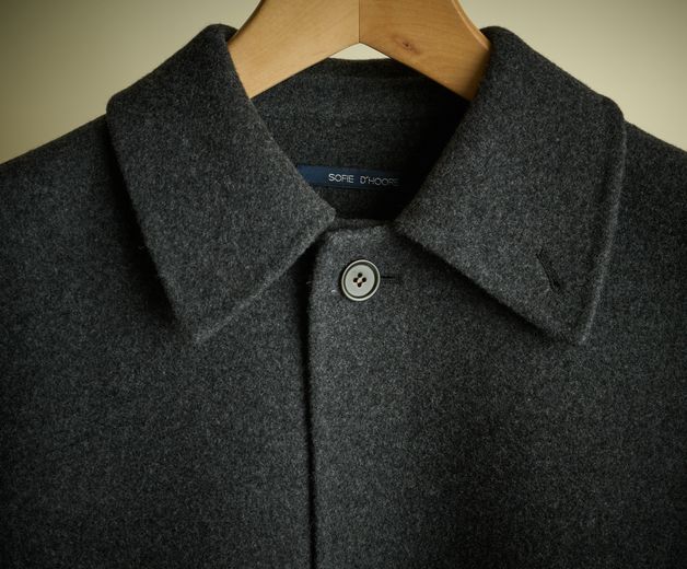 Sofie Cousin Jacket Carbon Close up of Collar